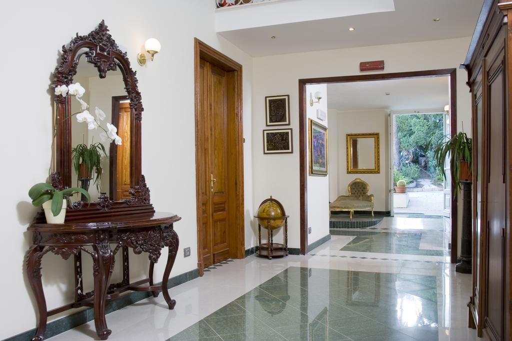 Hotel Hieracon 4*